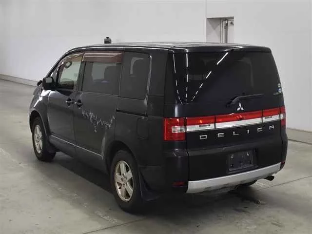 Mitsubishi Delica D:5  с аукциона в Японии