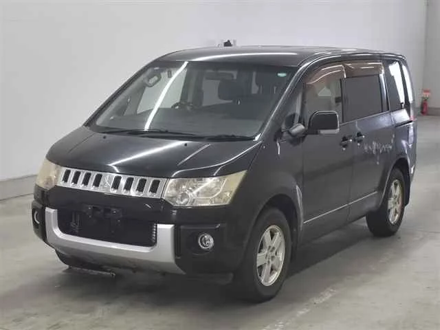 Mitsubishi Delica D:5  с аукциона в Японии