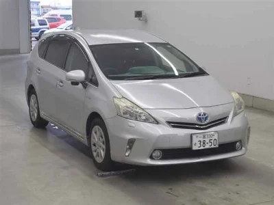 TOYOTA PRIUS ALPHA, 2012 — лот японского аукциона