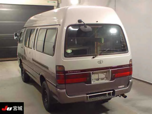 Toyota HiAce Van  с аукциона в Японии