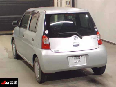 DAIHATSU ESSE