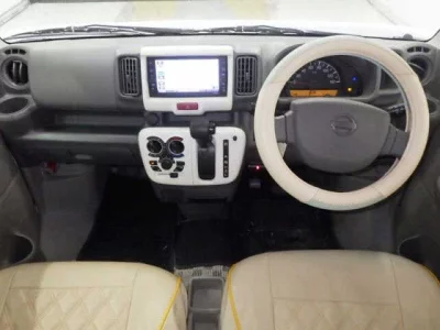 NISSAN CLIPPER VAN