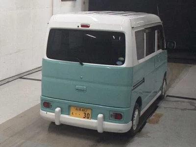 NISSAN CLIPPER VAN