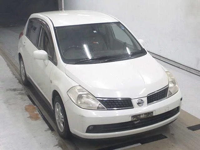 Nissan Tiida 2006