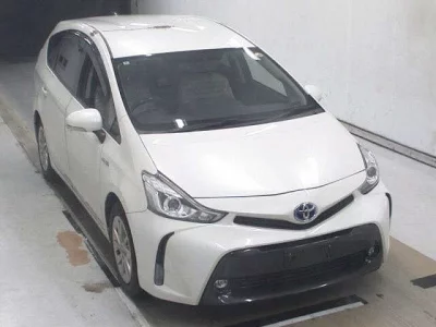 TOYOTA PRIUS ALPHA, 2016 — лот японского аукциона