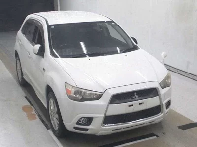MITSUBISHI RVR
