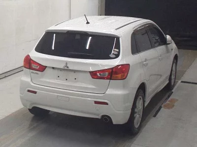 MITSUBISHI RVR