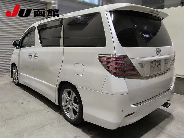 Toyota Vellfire  с аукциона в Японии