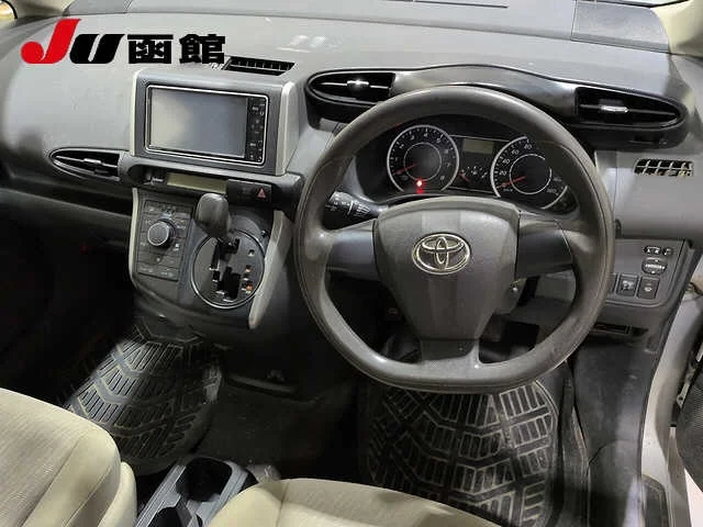 Toyota Wish  с аукциона в Японии