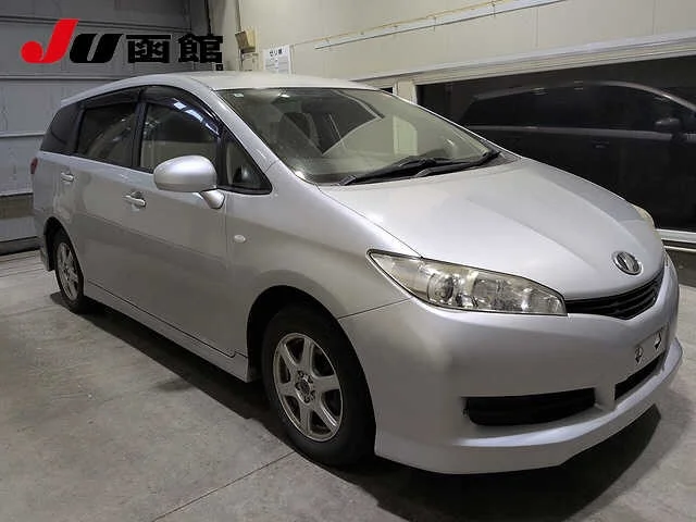 Toyota Wish  с аукциона в Японии