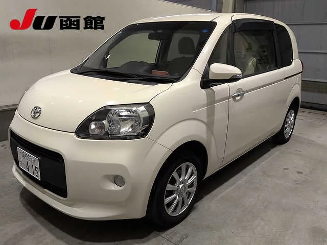 Toyota Porte 2013
