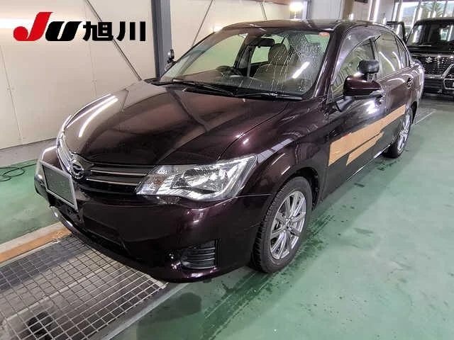 Toyota Corolla Axio  с аукциона в Японии