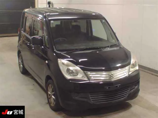 Suzuki Solio 2011
