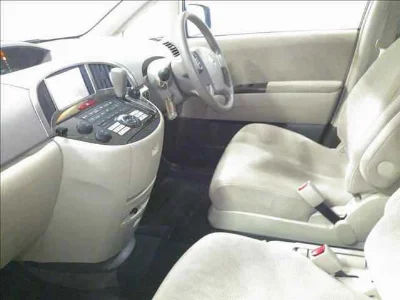 NISSAN PRESAGE