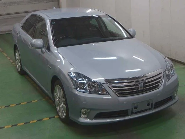 Toyota Crown 2010
