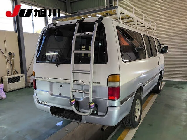 Toyota HiAce Van  с аукциона в Японии
