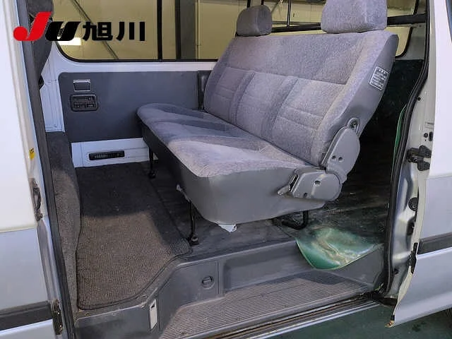 Toyota HiAce Van  с аукциона в Японии