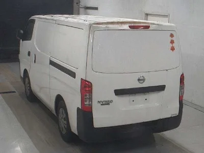 NISSAN NV350 CARAVAN