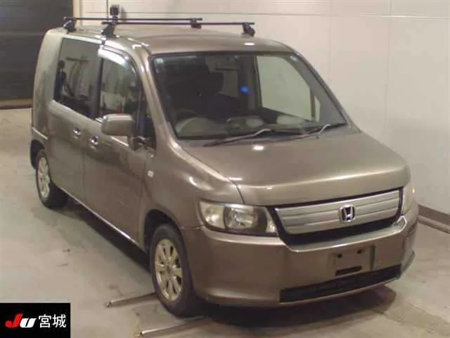 Honda Mobilio Spike  с аукциона в Японии