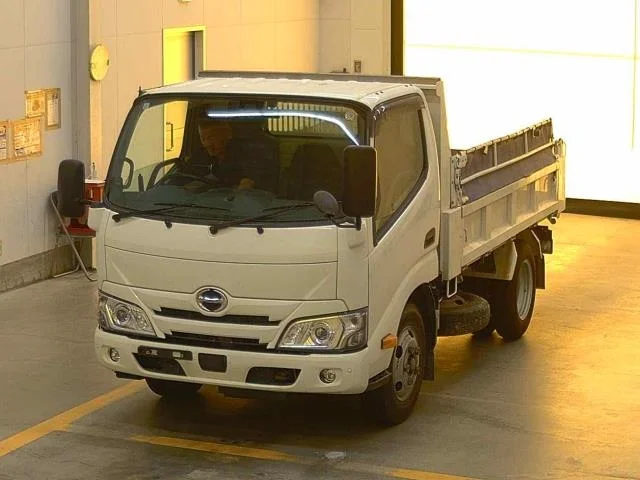 Hino Dutro  с аукциона в Японии