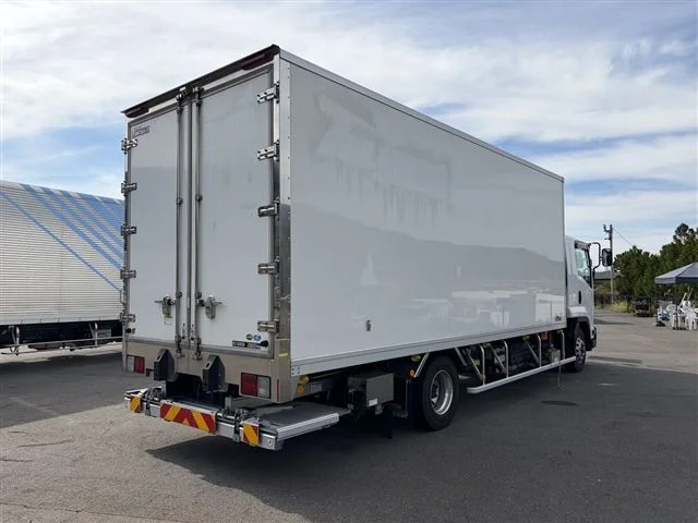 NISSAN DIESEL (UD) CONDOR  с аукциона в Японии