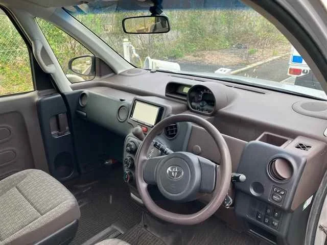 Toyota Porte  с аукциона в Японии