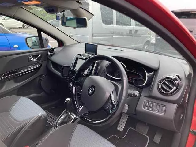 Renault Lutecia  с аукциона в Японии