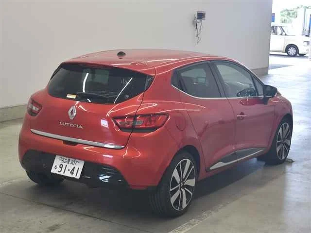 Renault Lutecia  с аукциона в Японии