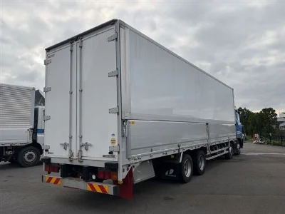 MITSUBISHI FUSO