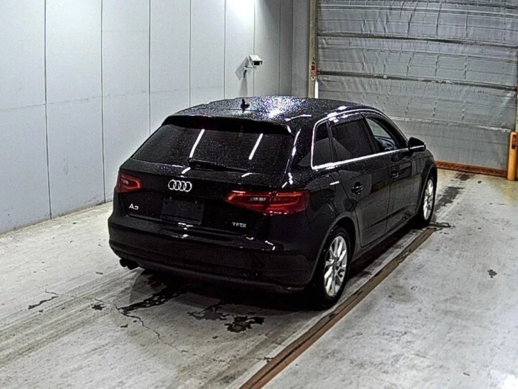 Audi A3  с аукциона в Японии