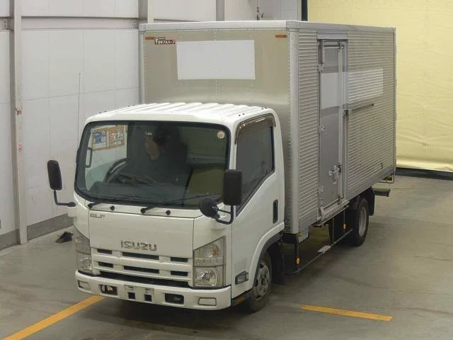 Isuzu Elf 2013