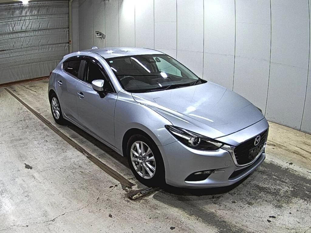 Mazda Axela 2018