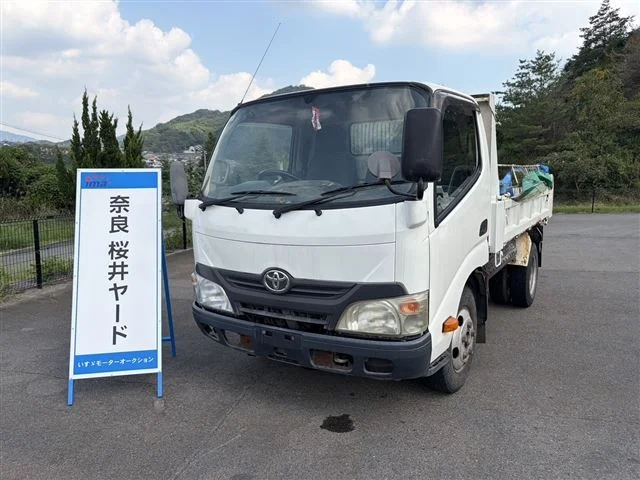 Toyota Dyna  с аукциона в Японии