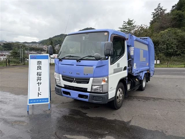 Mitsubishi Fuso Canter 2016