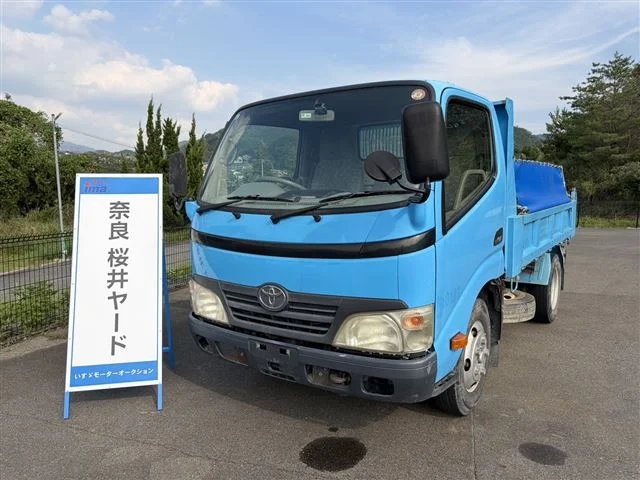Toyota Dyna  с аукциона в Японии