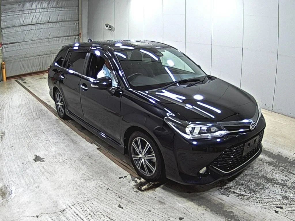 Toyota Corolla Fielder 2015