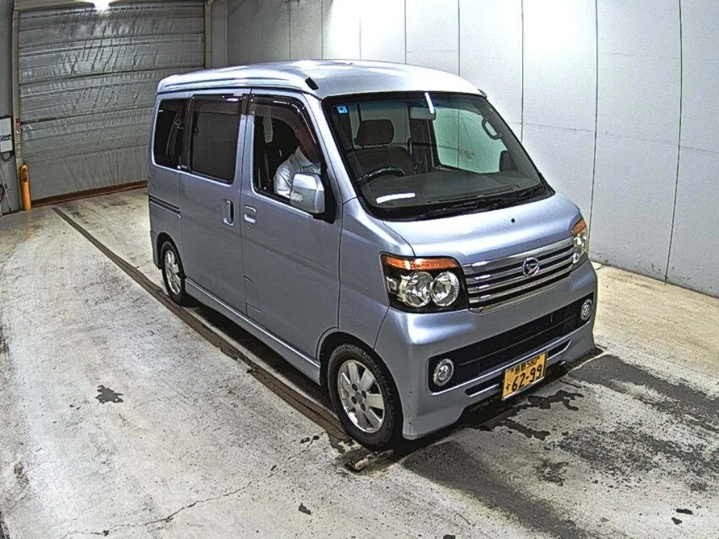 Daihatsu Atrai 2008