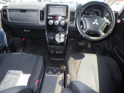 MITSUBISHI DELICA D5