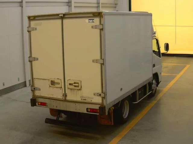 Mitsubishi Fuso Canter  с аукциона в Японии