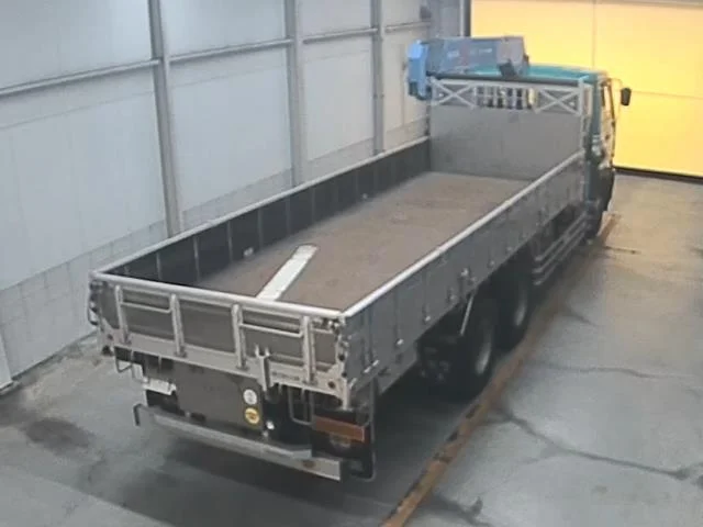 Nissan UD  с аукциона в Японии