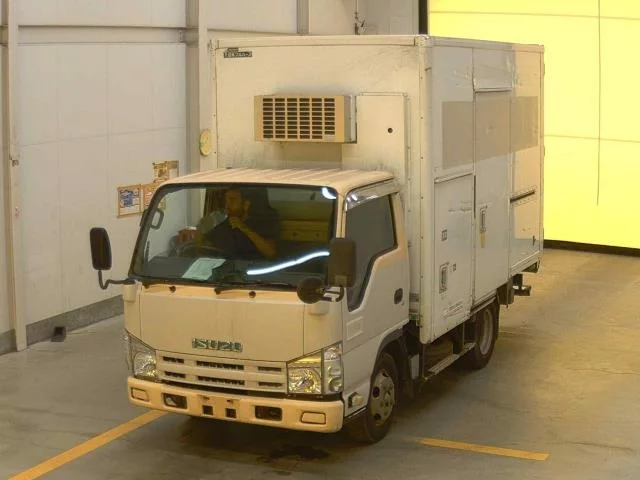 Isuzu Elf 2011