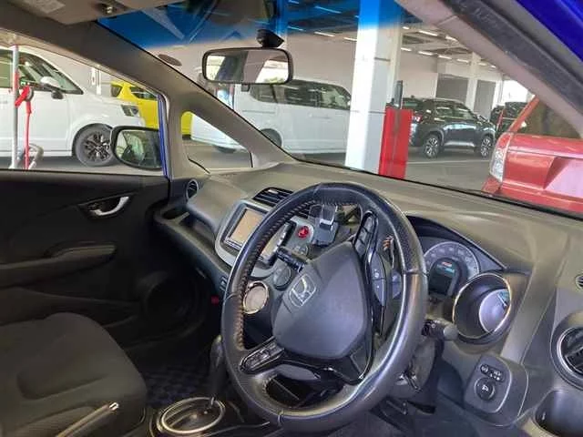 Honda Fit  с аукциона в Японии