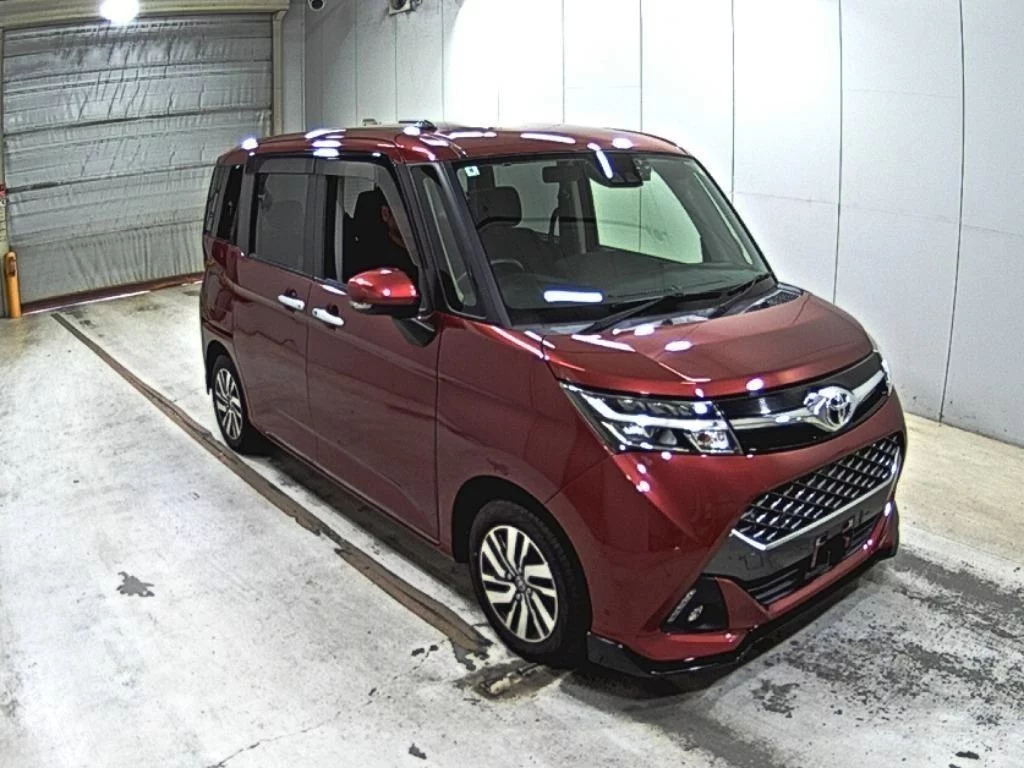 Toyota Tank 2020