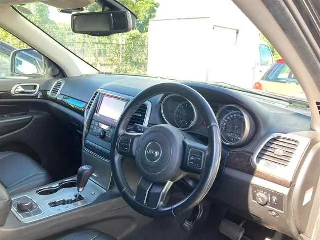 Jeep Grand Cherokee  с аукциона в Японии