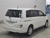 Цена авто Toyota Isis с аукционов Японии, номер кузова ZGM15G, пробег 100 000, оценка 8