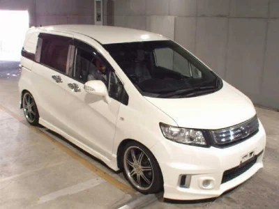 HONDA FREED SPIKE, 2011 — лот японского аукциона