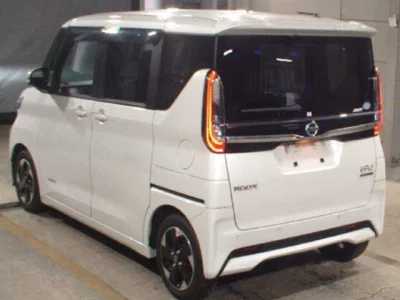 NISSAN ROOX