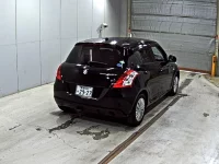 Цена авто Suzuki Swift с аукционов Японии, номер кузова ZC72S, пробег 134 000, оценка 8