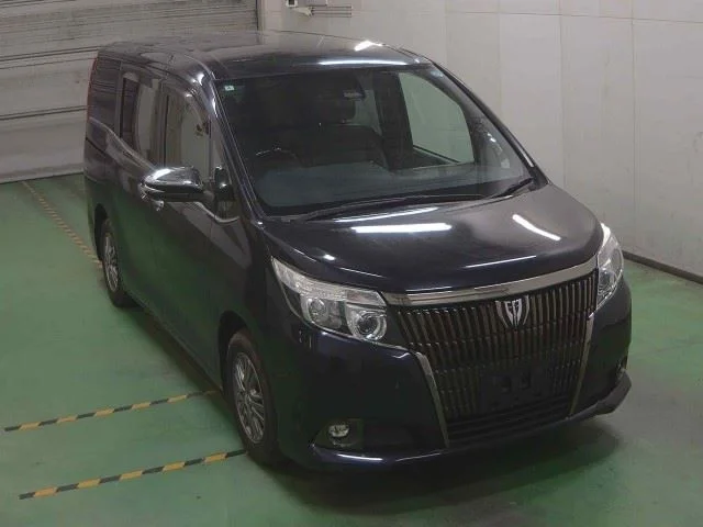Toyota Esquire 2016
