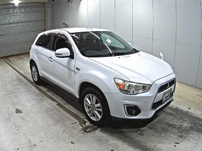 MITSUBISHI RVR